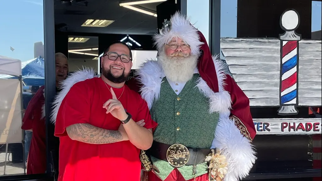 Master Phades Barbershop — Barber shop in El Mirage