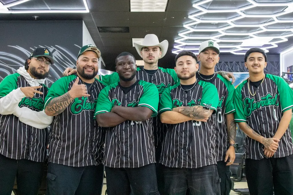 Elevated Barber Lounge — Barber shop in Salem