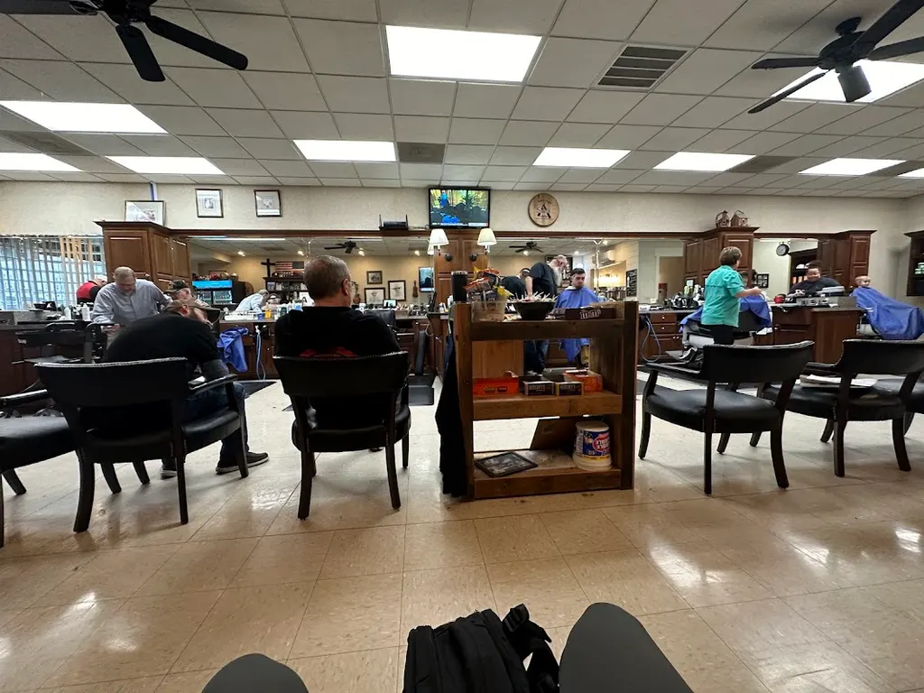 Sain's Barber Shop — Barber shop in Morganton