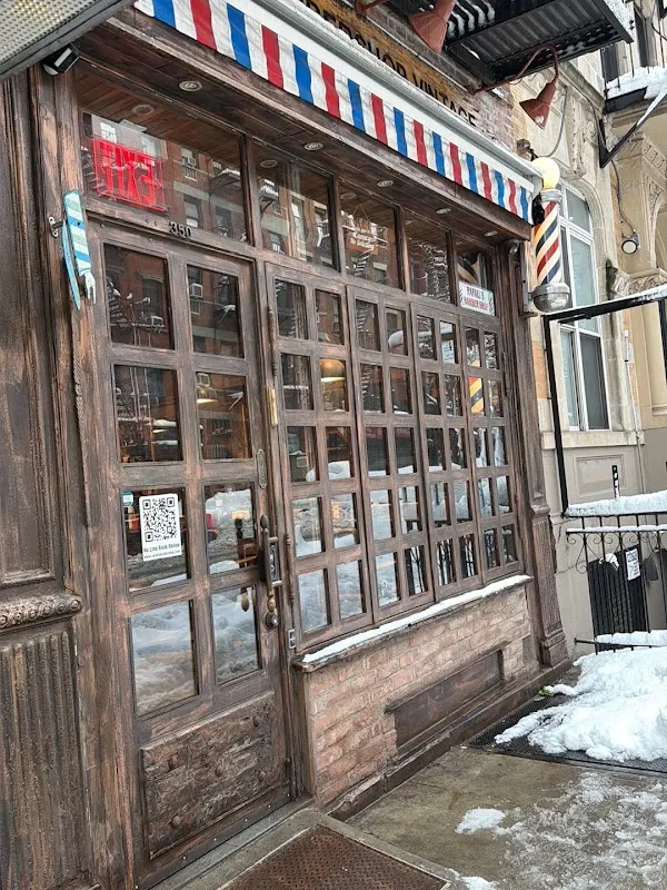 Rafaels Barbershop Vintage NYC — Barber shop in New York