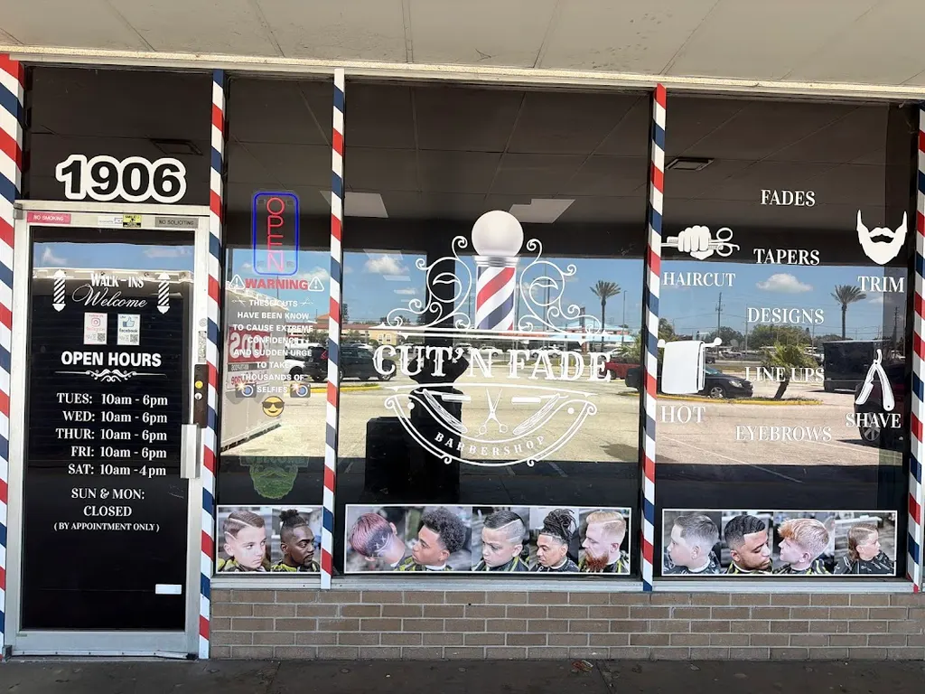 Cut N Fade Barbershop — Barber shop in Holiday