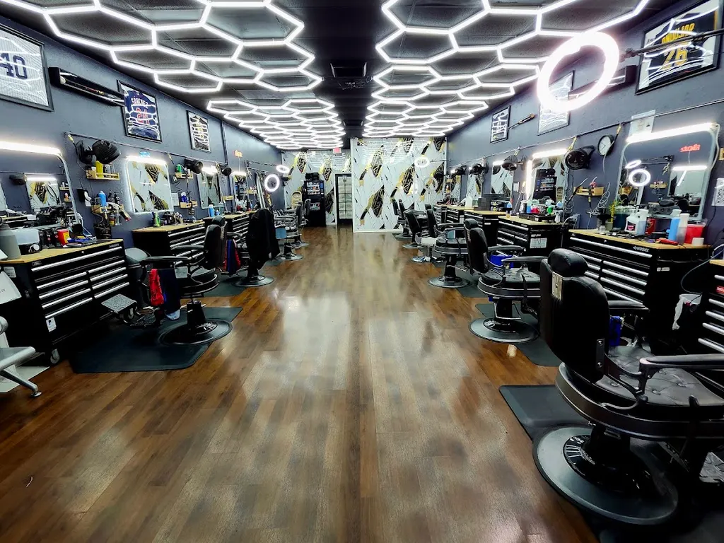 Gold Cut Barber Shop — Barber shop in Tampa