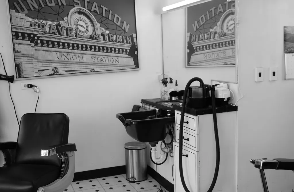Stan’s Downtown Barbers - Champa — Barber shop in Denver