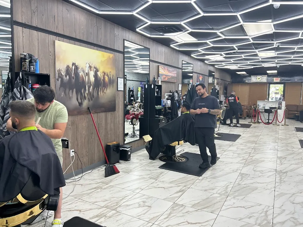 Baza N1 barbershop — Barber shop in Cincinnati