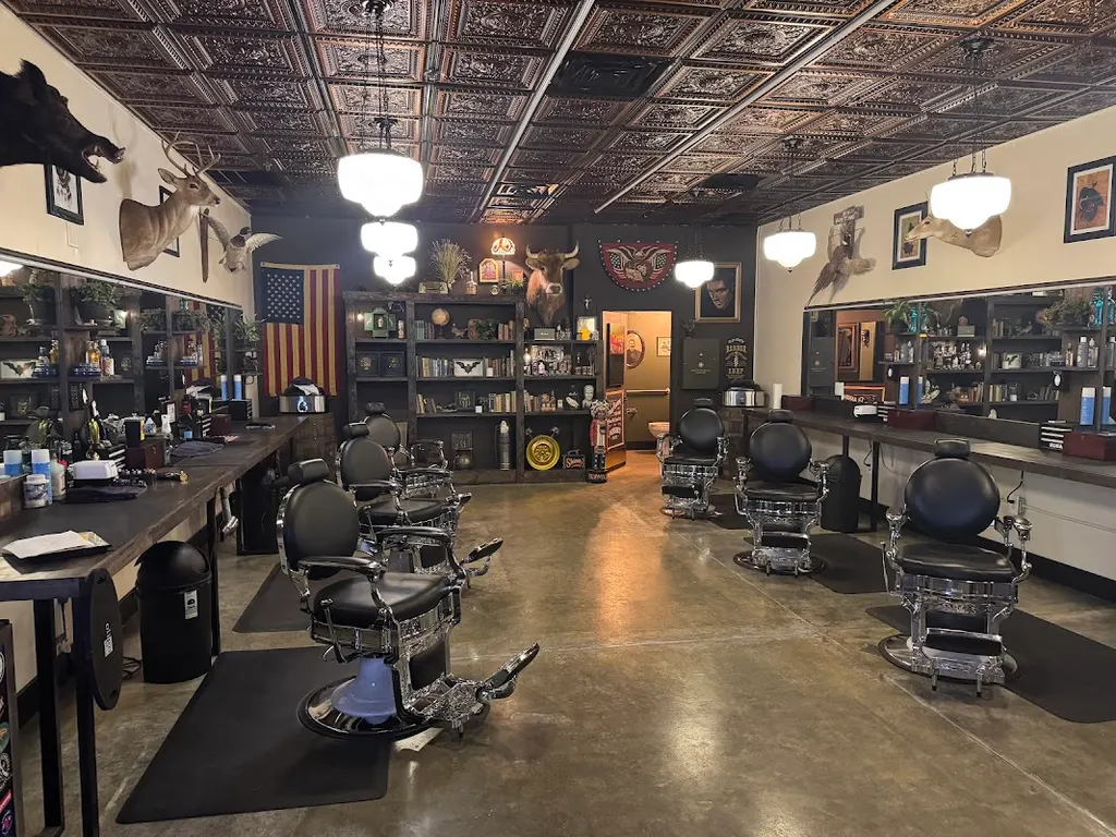 Old Crow Barbershop — Barber shop in Greenville