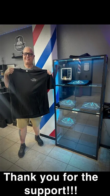 The Razor‘s Edge — Barber shop in Los Lunas