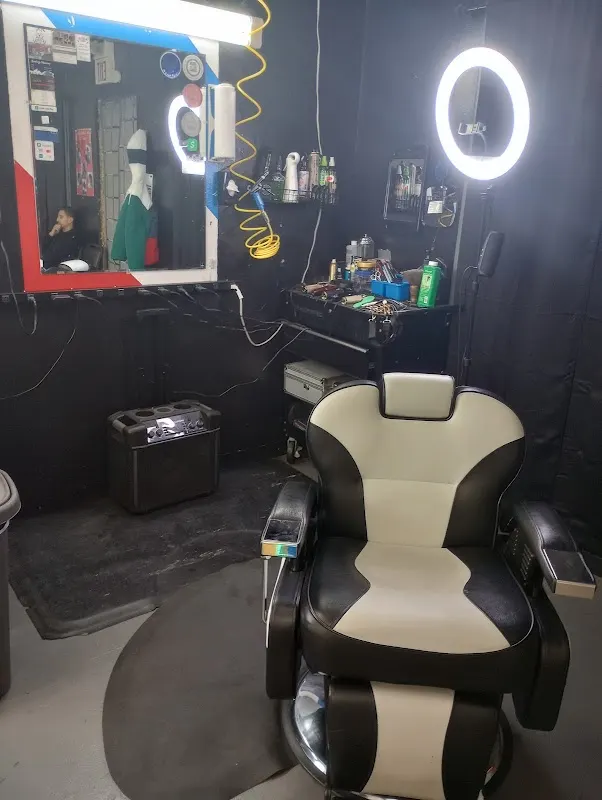 Barbershop MCL (Walkins Welcome) — Barber shop in Waterford Township