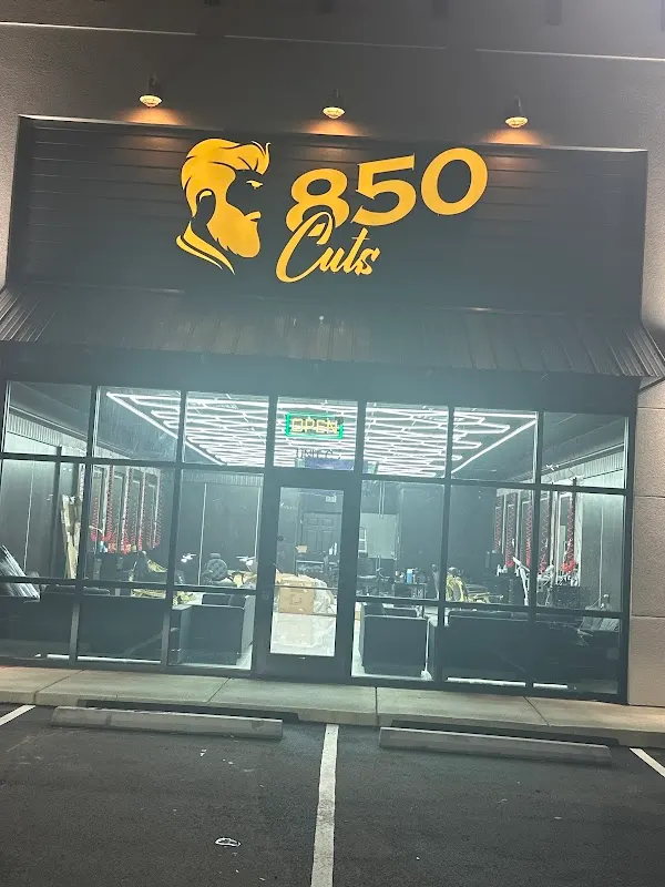 850 Cuts — Barber shop in Cantonment