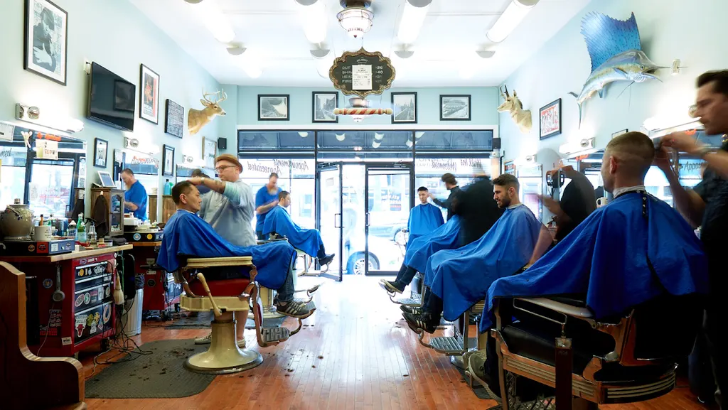 The Belmont Barbershop Ltd — Barber shop in Chicago