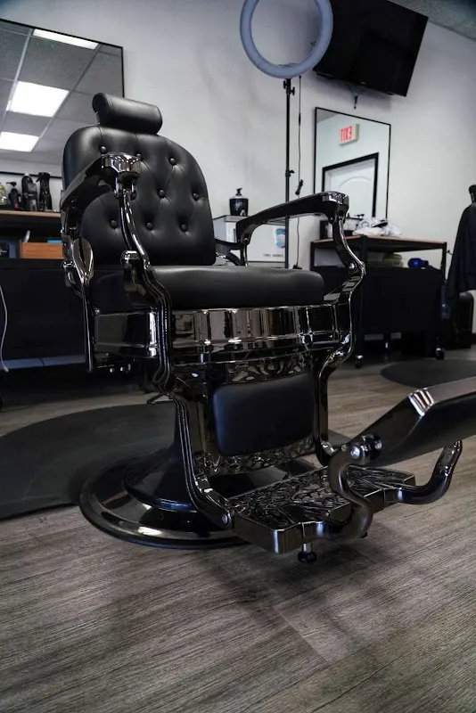 Creationz barbershop — Barber shop in Carol Stream
