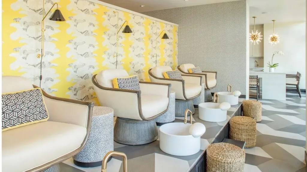 Purluxe Beauty Bar Cherry Creek — Nail salon in Denver