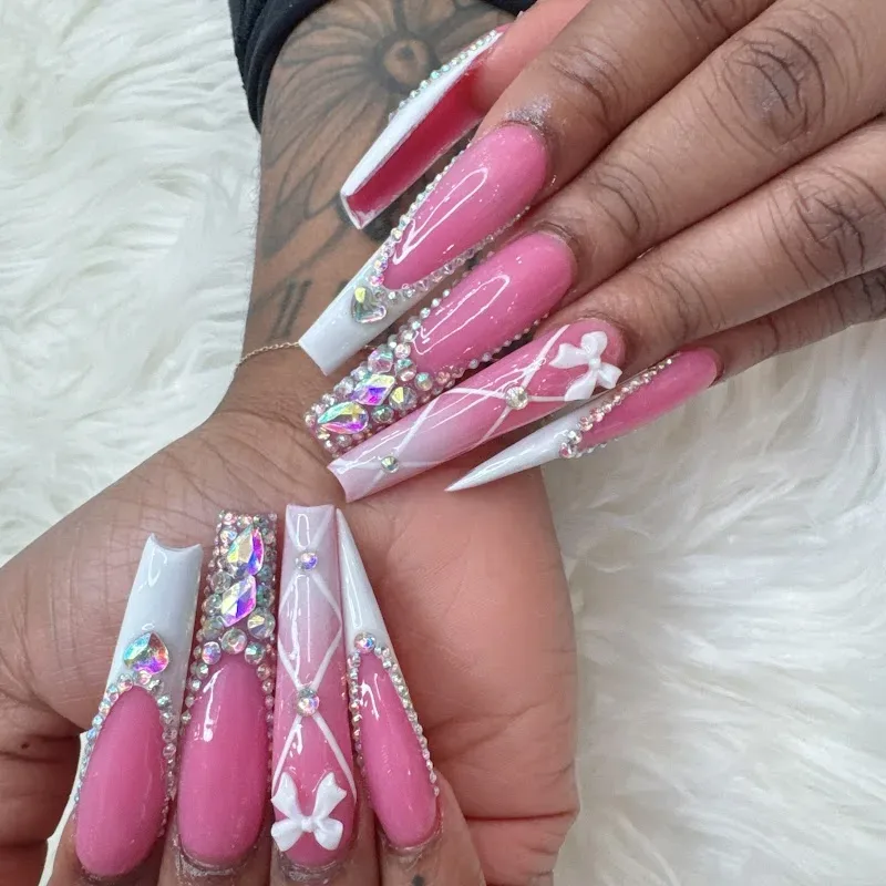 Valentino Nail Bar Northlake — Nail salon in Charlotte