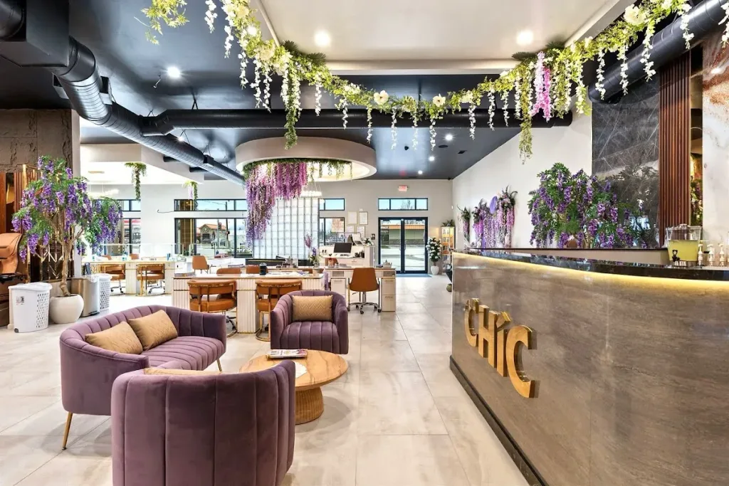 Chíc Nail Lounge ($49 HeadSpa/ 2 for $90) — Nail salon in Kalispell