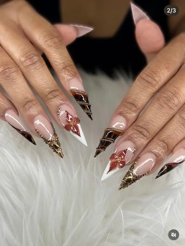 KING J NAIL LOUNGE AND SPA — Nail salon in Lafayette
